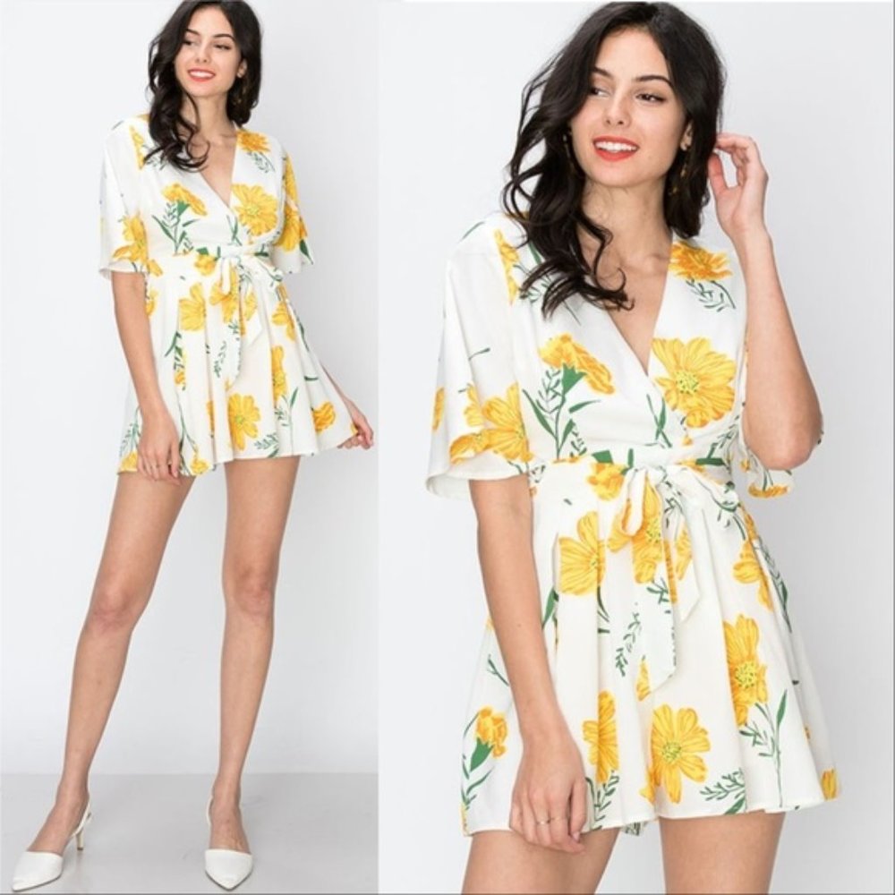 WALKIN' on Sunshine Floral Romper - Yellow - Picture 2 of 4